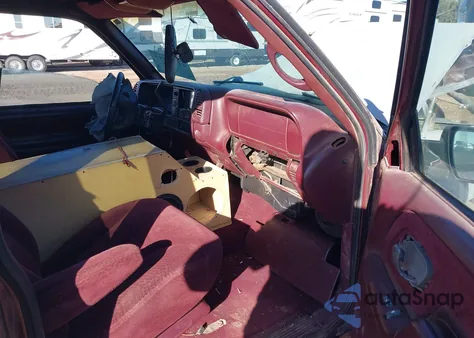 1997 GMC Sierra 1500 Sl Wideside из США, поврежденный, VIN 2GDEC19R0V1514278